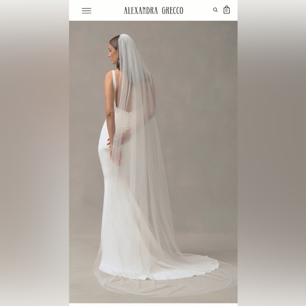 Alexandra Grecco Signature Veil - Picture 2 of 4